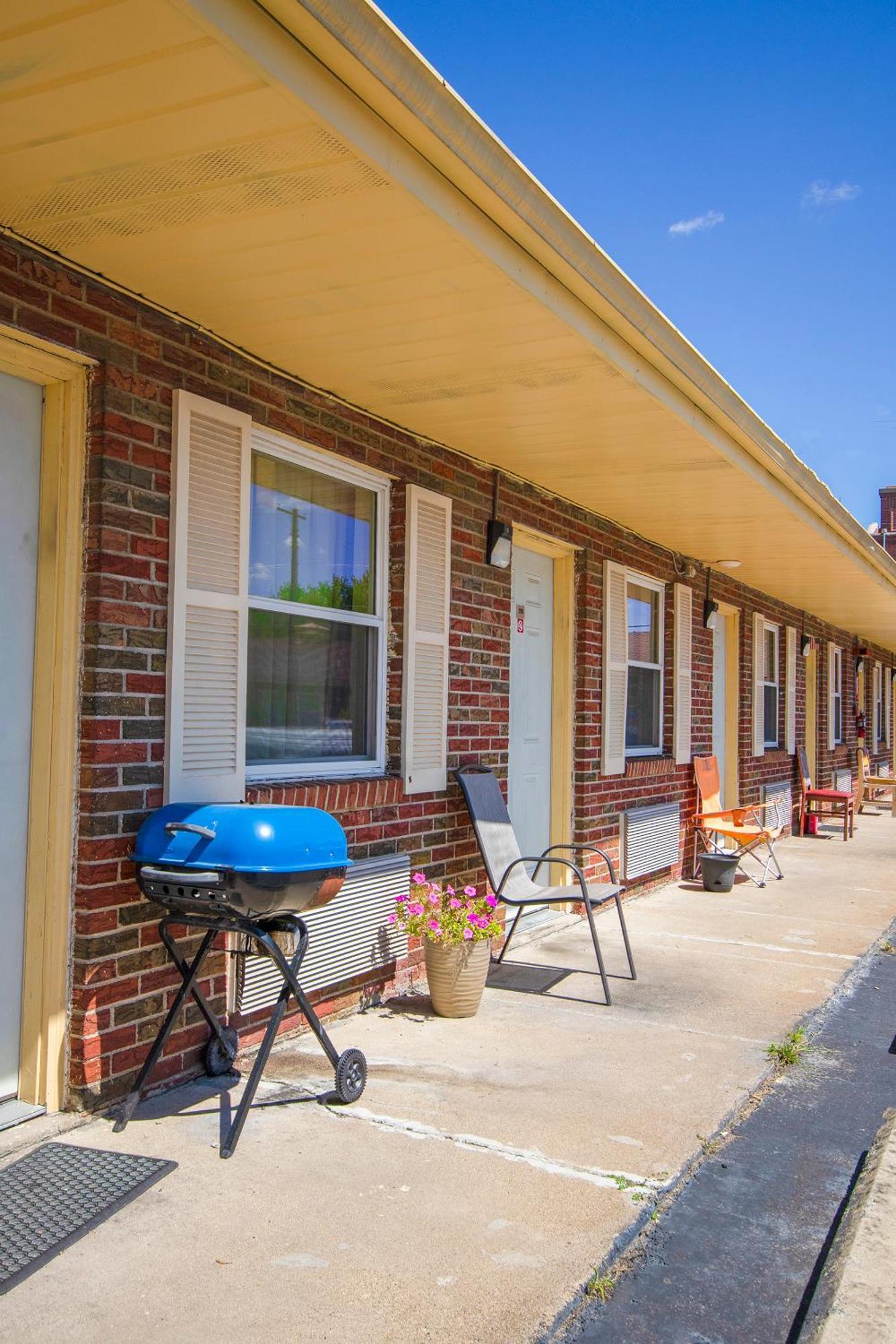 Centralia Motel Near Downtown By Oyo Dış mekan fotoğraf