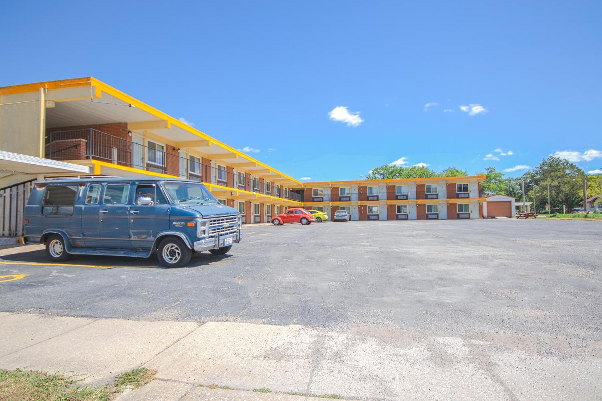 Centralia Motel Near Downtown By Oyo Dış mekan fotoğraf